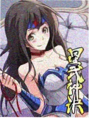 网咖包厢内的头戴耳机与音量调节面板
